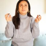 Rasika Dugal Instagram - Here's wishing you a रंग बिरंगा year. May you be doused in colour and confetti >>> but not expect it always >>> and have someone to put up with you when you sulk about it 😄 Happy New Year everyone! May this year be as wondrous as you want it to be! #HappyNewYear #NewYear #2023 #BestWishes