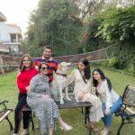 Rasika Dugal Instagram - The kind of love that makes the heart fullest ❤️ #Hometown #Family #Jamshedpur