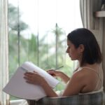 Rasika Dugal Instagram – Does everyone have a corner that allows you to laze and helps you get the work done at the same time!

#Thursday #ThursdayVibes #ThursdayThoughts