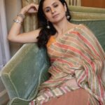 Rasika Dugal Instagram - Always most comfortable in your clothes @urvashikaur 🧡 Jewellery: @tribebyamrapali HMU: @mayura_makeup_hair Styling: @who_wore_what_when 📸: @dinesh_ahuja
