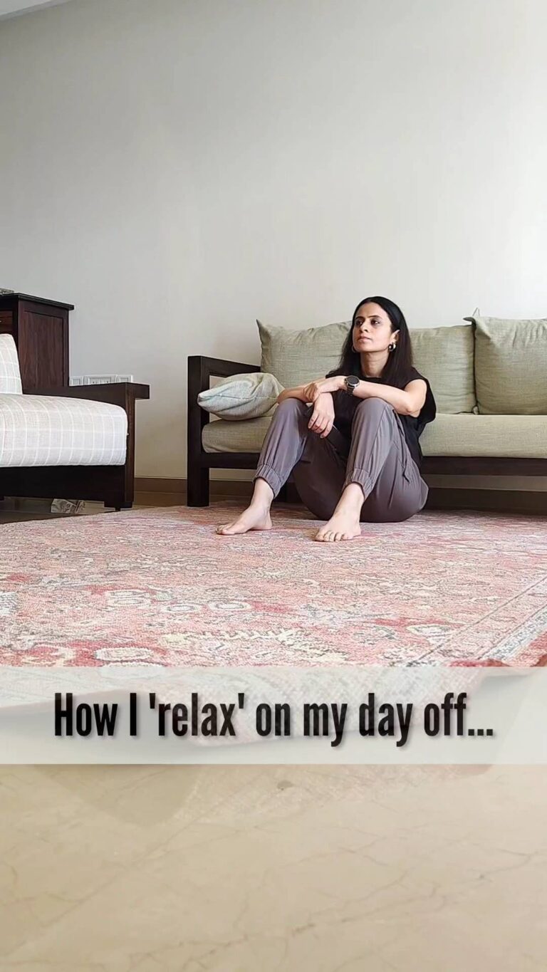 Rasika Dugal Instagram - For all those who relate to this... it's a tough life people! 🤣 #TheDevilsOfDetail #Sunday #SundayVibes #ReelIt #ReelItFeelIt