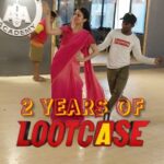Rasika Dugal Instagram - Rehearsing for the only dance number I have ever done! I have to admit this quintessential Bollywood experience left me wanting more... (ahem ahem... for whoever is listening). Also, in these two years I have learnt never to return a suitcase full of money 😄 @kunalkemmu @gajrajrao @aarya.prajapati @ranvirshorey #VijayRaaz @rajoosworld @foxstarstudios @disneyplushotstar @sodafilmsindia @saregama_official #2YearsOfLootcase #BehindTheScenes #BTS #ReelIt #ReelItFeelIt