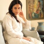 Rasika Dugal Instagram - Touchy topics 🤣 #IfYouKnowYouKnow #IYKYK #Trending #TrendingReels #FunnyReels #ReelIt #ReelItFeelIt
