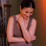 Rasika Dugal Instagram – My inbuilt antidote 😀 
#WorldLaughterDay

#LaughterDay #KeepLaughing #FunnyReels #ReelIt #ReelItFeelIt