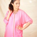 Rasika Dugal Instagram – 🩷🩷 

Outfit: @raw_mango 
Jewellery: @amrapalijewels 
HMU: @mayura_makeup_hair 
Styling: @who_wore_what_when 
📸: @rohnpingalay