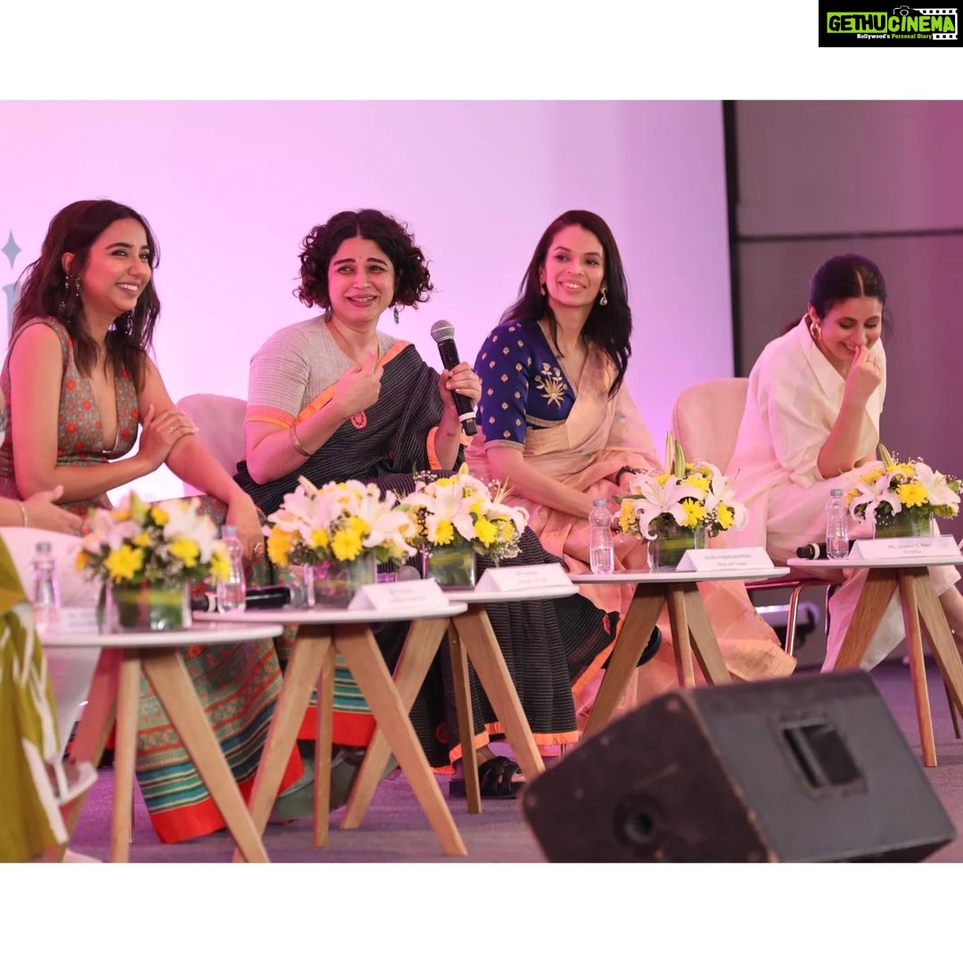 Rasika Dugal Instagram - Helping each other stand tall... (Whether you are Neeti Singh or Madam Sir 😀). An afternoon spent chatting and laughing with these lovely women.❤️ @su4ita @mostlysane @jasmeet_k_reen @mrunmayeelagoo @tanyabami Thank you @ncwindia and @netflix_in for this fun afternoon. #HerStoryHerVoice #WomensDay #HappyWomensDay #WomanUp