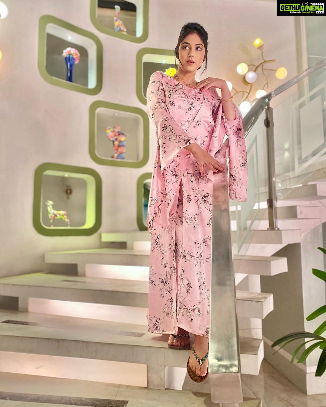 Reema Vohra Instagram - 💓Her pink satin gown…his weakness @rinkuworah . . . . . . . . . . . . . . . . . . . . . . . . . . . . . . . . . . . . . . #pinksatin #satindress #satinrobe #satin #hotwife #satinsilk #satinskirt #satinnightwear #pleaser #miamifeet #pinkfeet #prettyfeetgang #prettyfeettakeover #feetofig #heatonfeetgang #feetqueens #indianfeet #indianfeetqueen #indianfeetbeauty #dubaifeet #muscat #oman #uae #mistressofevil #dominatrice #sexyfeetmodel #sexytoesandfeet #toeslovers #prettytoesandsoles #britishfeet . . . . . . . . . . . . . . . . . . . . . . . . . . . . . . . . . . . . . .
