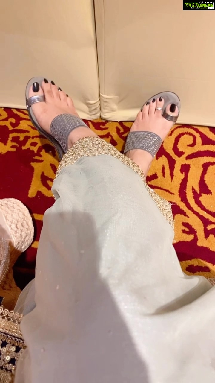 Reema Vohra Instagram - This wedding was fun😉💕😄 @rinkuworah . . . . . . . . . . . . . . . . . . . . . . . . . . . . . . #tendencia2022 #sapatosfemininos #anabelas #tendência #rasteirinhas #sandalias #universofeminino #calcados #calcadosfemininos #moda #modafeminina#importadosoriginais #anabelaslindas #modafeminina #calcadosfemininos #amosapatos #sapatoslindos #sandálias #shoes #sapatosfeminino #loucaporsapatos #toenails #tendencias #toerings #sandalias #rasteirinhas #rasteirinhas #feetofig #heelslover #cutefeet .. . . . . . . . . . . . . . . . . . . . . . . . . . . . . . . . . . . . . . . . . . .