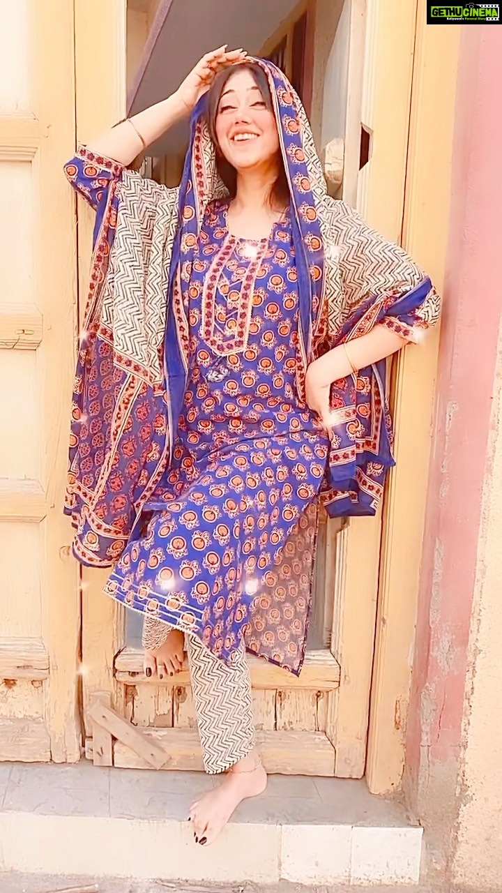 Reema Vohra Instagram - गाँव जाकर धड़क धड़क मेरा दिल डोला 😉❤️ @rinkuworah . . . . . . . . . . . . . . . . . . . . . . . . . . . . . . . . . . . . . . #reels #relatable #relatablereels #fyp #explorepage #explore #feet #whitefeet #beautifulfeetofig #indianfeet #indianfeetqueen #indianfeetbeauty #blacktoe #prettytoes #toerings #toelovers #perfectarch #feetmodels #feetgram #feetnails #perfecttoes #cutefeet #ilovemyfeet #footqueen #footnail #footqueen #footlovers #footmassage #footcare #sole . . . . . . . . . . . . . . . . . . . . . . . . . . . . . . . . . . . . . . Halvad छोटा काशी ब्राह्मणो का गढ़