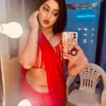 Reema Vohra Instagram - 👑500K❤️❤️🙏🏻Blessed👑 @rinkuworah . . . . . . . . . . . . . . . . . . . . . . . . . . . . . . . . . . . . . . #instalike #viralpost #viralpic #viralpost #igdaily #redsaree #satin #satinsilk #pallu #500k #trendingsaree #trendingpost #reemaworah #redlips #lipbite #dubaimallu #bahrain #queen #nabhi #navelqueen #deepnavel #deepnavelhole #navelqueen #navelpiercing #hotnavel #keralite #keralagirls #hotactress #hot #beautiful #beautifulgirls #southactress . . . . . . . . . . . . . . . . . . . . . . . . . . . . . . . . . . . . . .