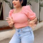 Reshma Pasupuleti Instagram - Trying t keep life as simple as possible, cheerful as possible & staying above ground as possible if you know what I mean 🙂 cheers happy Sunday y’all