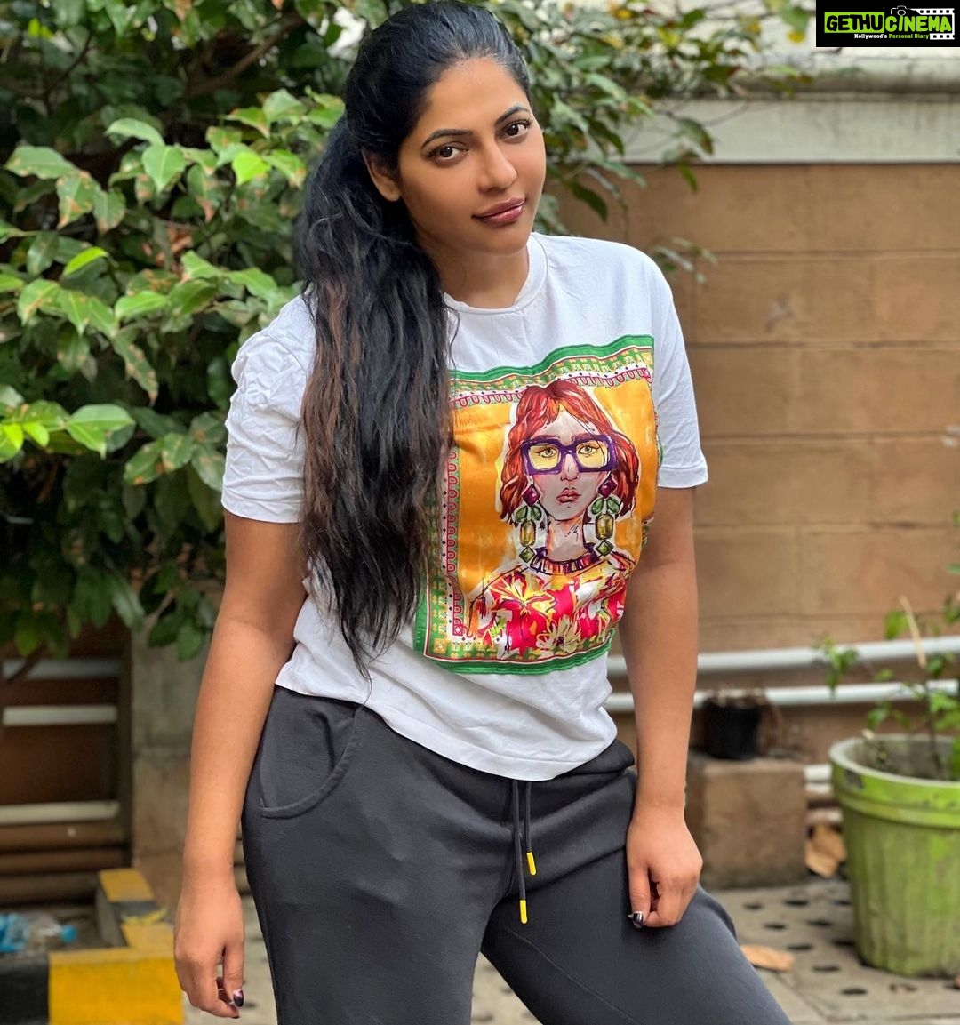 Reshma Pasupuleti Instagram - Lost in thoughts, keeping it together 🤍