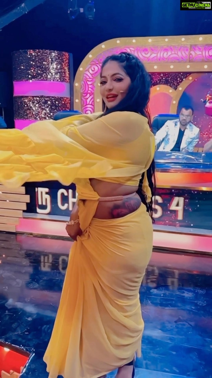 Reshma Pasupuleti Instagram - Iam happy and that’s all matters to me, I’m happy abt my health, my work, my surroundings, the people I cut off are toxic, finding happiness again, happy abt my body , my face Especially. My entire being physically mentally & emotionally has taken a toll & I survived it I’m proud & grateful
