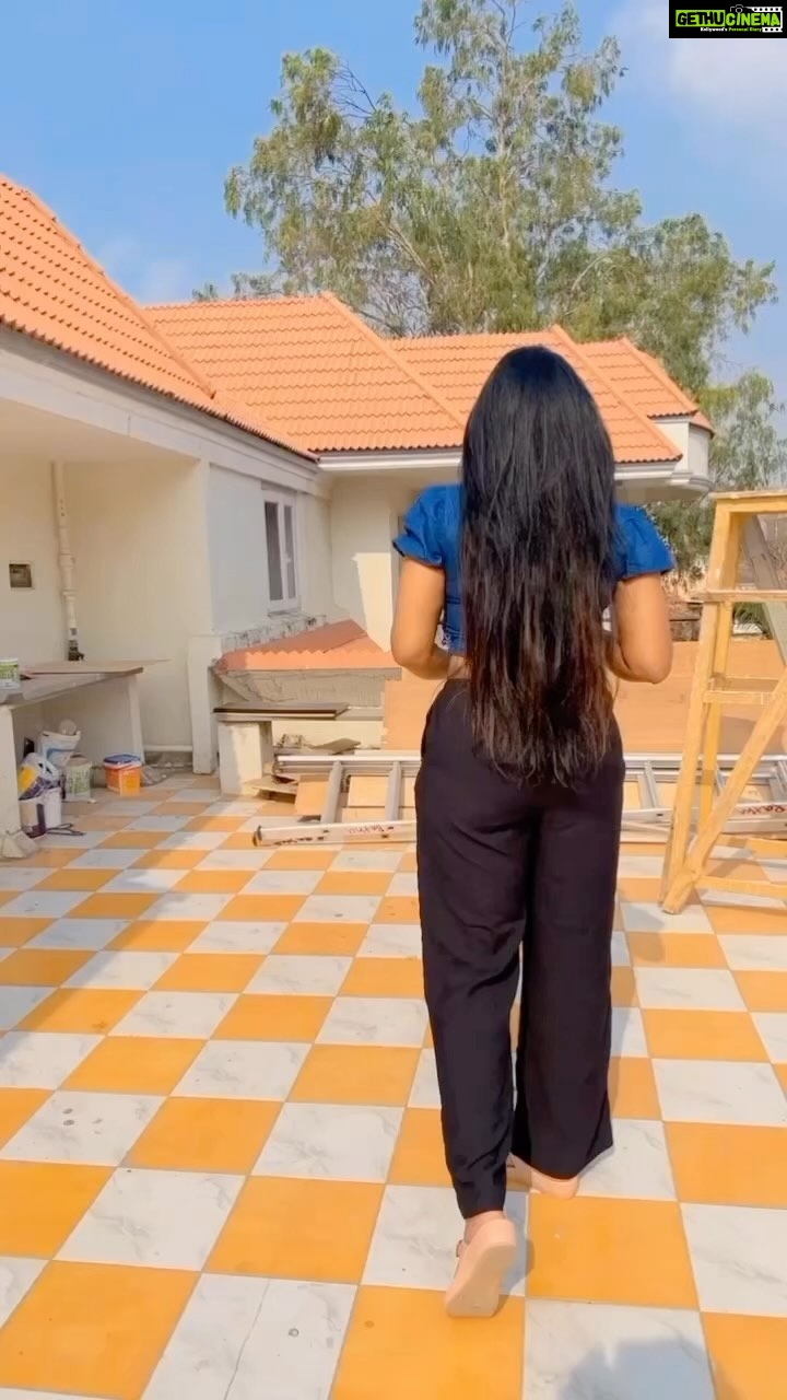 Reshma Pasupuleti Instagram - You are all you have keep working hard. Never give up 💙 #reels #reelsinstagram #reelsindia #reelsvideo #reelitfeelit #reelvideo #reelkarofeelkaro