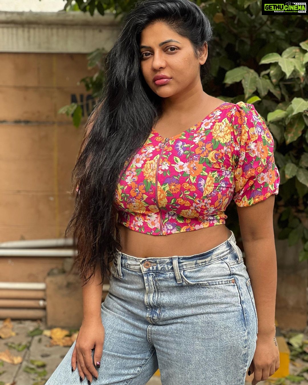 Reshma Pasupuleti Instagram - There’s no one to impress. Improve for you. Live well for you 💖