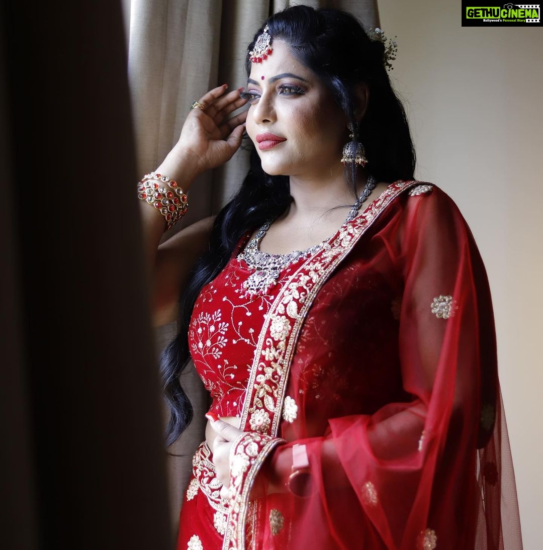 Reshma Pasupuleti Instagram - Celebrate yourself baby girl, no one knows what it takes to be you #womansday MUA : @glossylook_makeup_madurai Jewels: @vinodevbridaljewellery Clicks : @n2_photography_ Videos: @happymomentz_madurai Edits :@rrstudios_wedding_photography Costume : @sanas_bridalboutique Managed by : @cinematic_luv