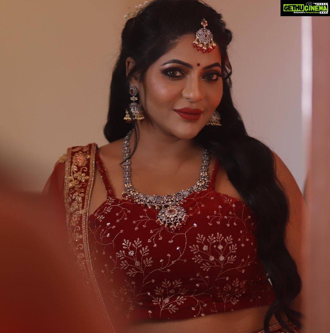 Reshma Pasupuleti Instagram - Celebrate yourself baby girl, no one knows what it takes to be you #womansday MUA : @glossylook_makeup_madurai Jewels: @vinodevbridaljewellery Clicks : @n2_photography_ Videos: @happymomentz_madurai Edits :@rrstudios_wedding_photography Costume : @sanas_bridalboutique Managed by : @cinematic_luv