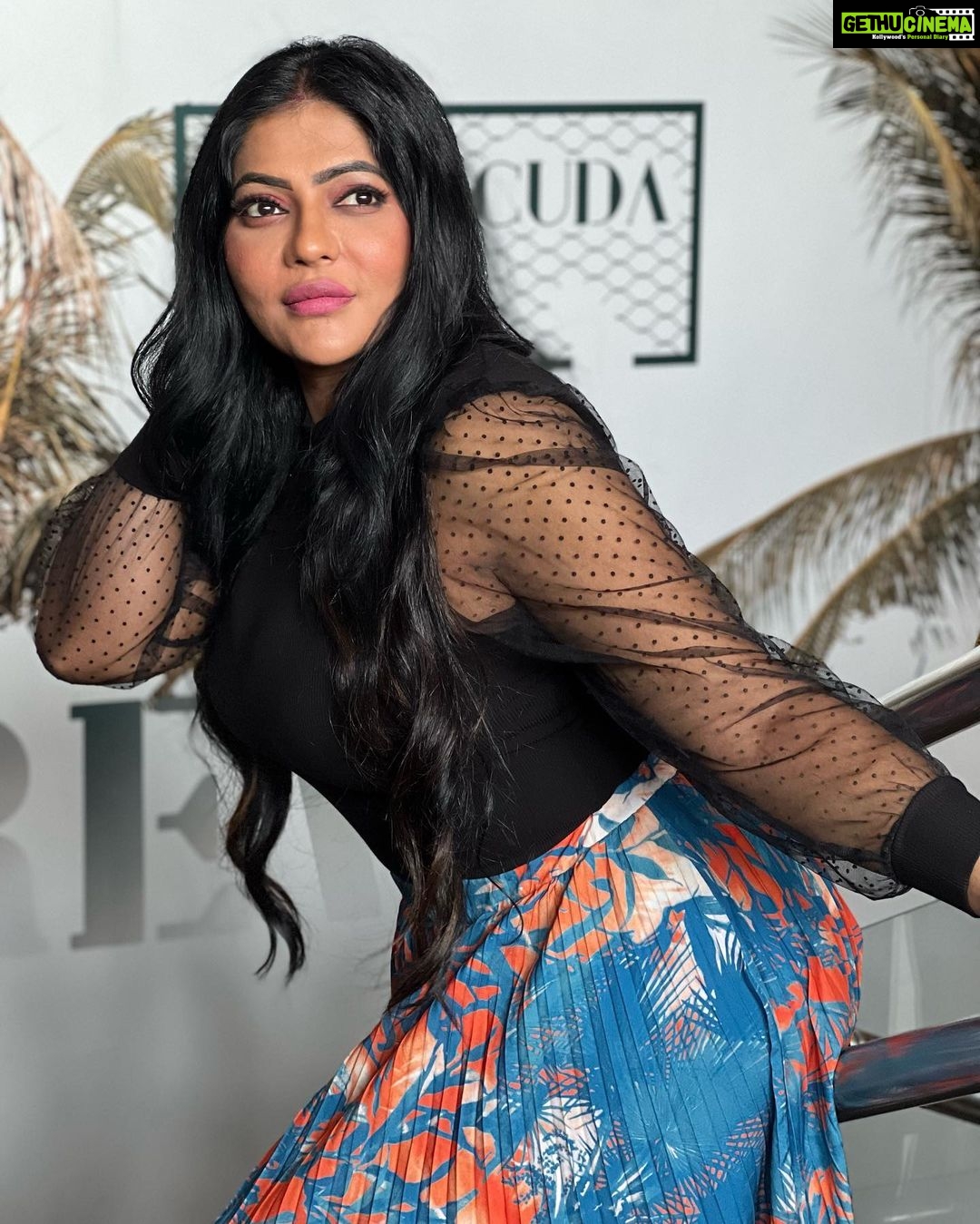 Reshma Pasupuleti Instagram - It’s woman’s day, celebrate yourself. 💐