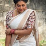 Reshma Pasupuleti Instagram - Life tips - Don’t trust words. Slow healing is something to celebrate too 🤍 #radhika #bagyalakshmi @vijaytelevision