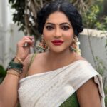 Reshma Pasupuleti Instagram – I’m Loyal, loyal. You can have my passwords, you can text anyone back, you can read our convo’s you can use & get on my phone whenever. As soon as we talking it’s only you….. I ain’t like this generation. ✌️ Imma stay loyal in a broken generation 💋 #imdifficult