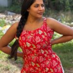 Reshma Pasupuleti Instagram - Too busy building my own empire… to notice if yours is better ❤️❤️❤️#bagyalakshmiserial #outdoor #shootmode. #radhika 💋