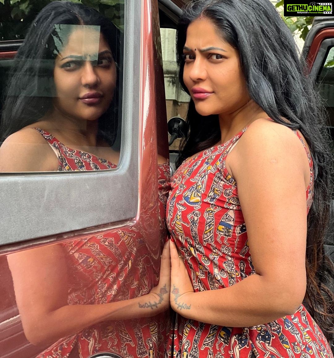 Reshma Pasupuleti - 50.7K Likes - What a beautiful day to reconnect to the habits that bring you peace 🙌🏽