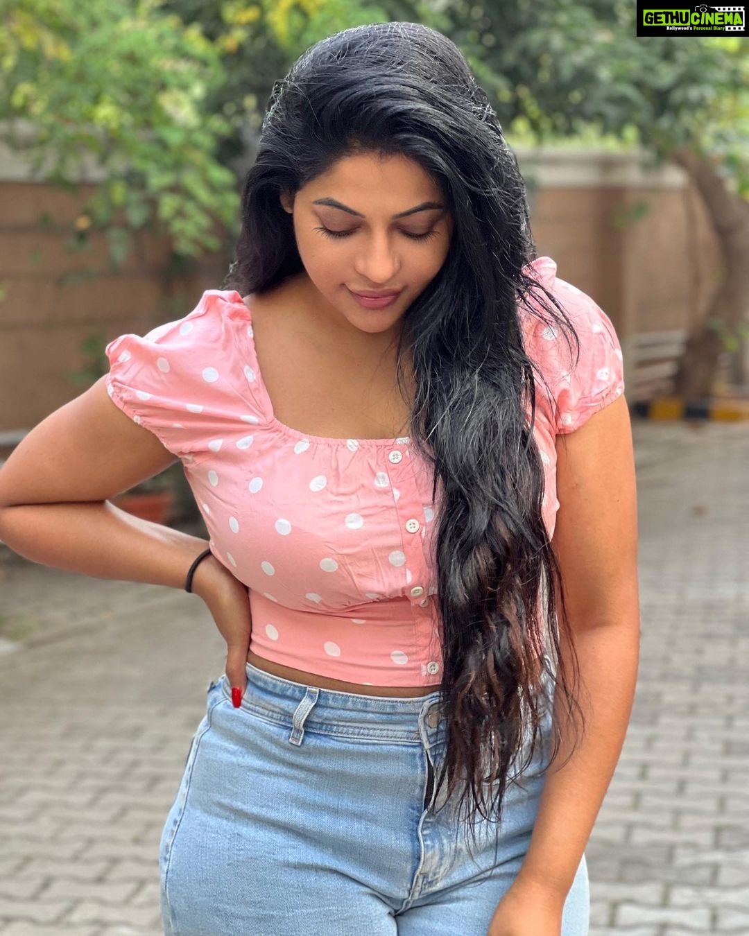 Reshma Pasupuleti - 66K Likes - Respect your body when it’s asking for a break. Respect your mind when it’s seeking to rest. Honor yourself when you need a moment 🌸 happy morning stay blessed💞