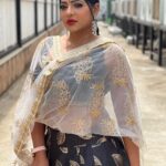 Reshma Pasupuleti Instagram – Happiness is the new rich. Inner peace is the new success. Health is the new wealth. Kindness is the new cool 😎 #kpychampions4
@vijaytelevision @rasidhadesigner. #hair @rowdy_divya_