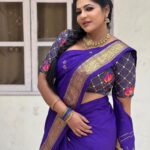 Reshma Pasupuleti Instagram – Life is full of surprises, keep yo spirits up 💙 @dharaniofficialpage outfit 🔥
Jewelry @jewelhub_chennai 
Saree draping @deepathomas_makeover_artistry
