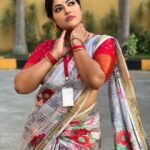 Reshma Pasupuleti Instagram – I welcome miracles into my life ❤️😃