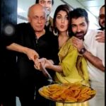 Rhea Chakraborty Instagram - Thankyou #Ahmedabad for all that love and all those Jalebis ! 💛 @varun.mitra @pushpdeepbhardwaj @jubin_nautiyal @maheshfilm #teamjalebi