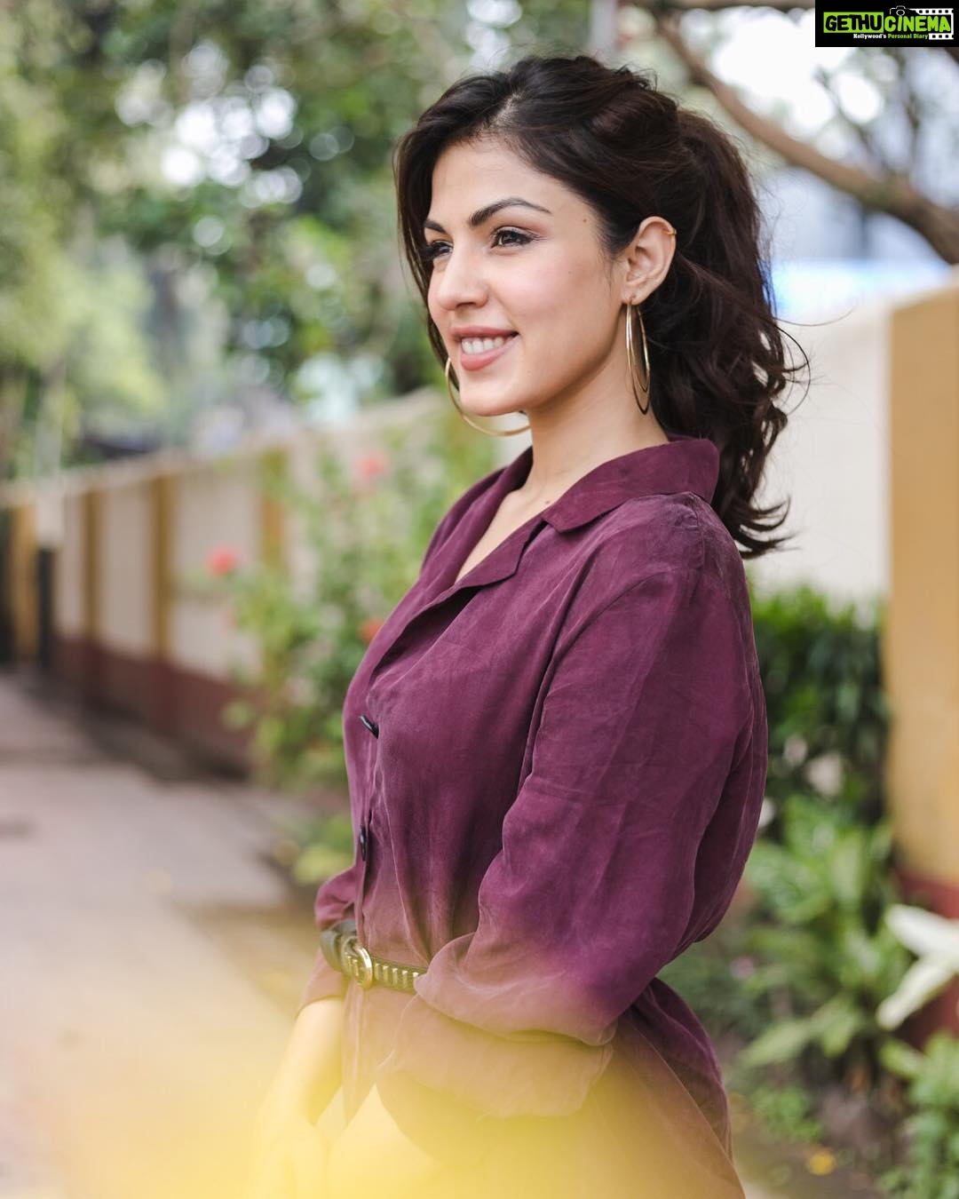 Rhea Chakraborty Instagram β Because #Jalebi releases #12october and we ...