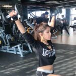 Rhea Chakraborty Instagram - Whats your plan - Sunday lunch ? Oh you mean .. Sunday lunge !?