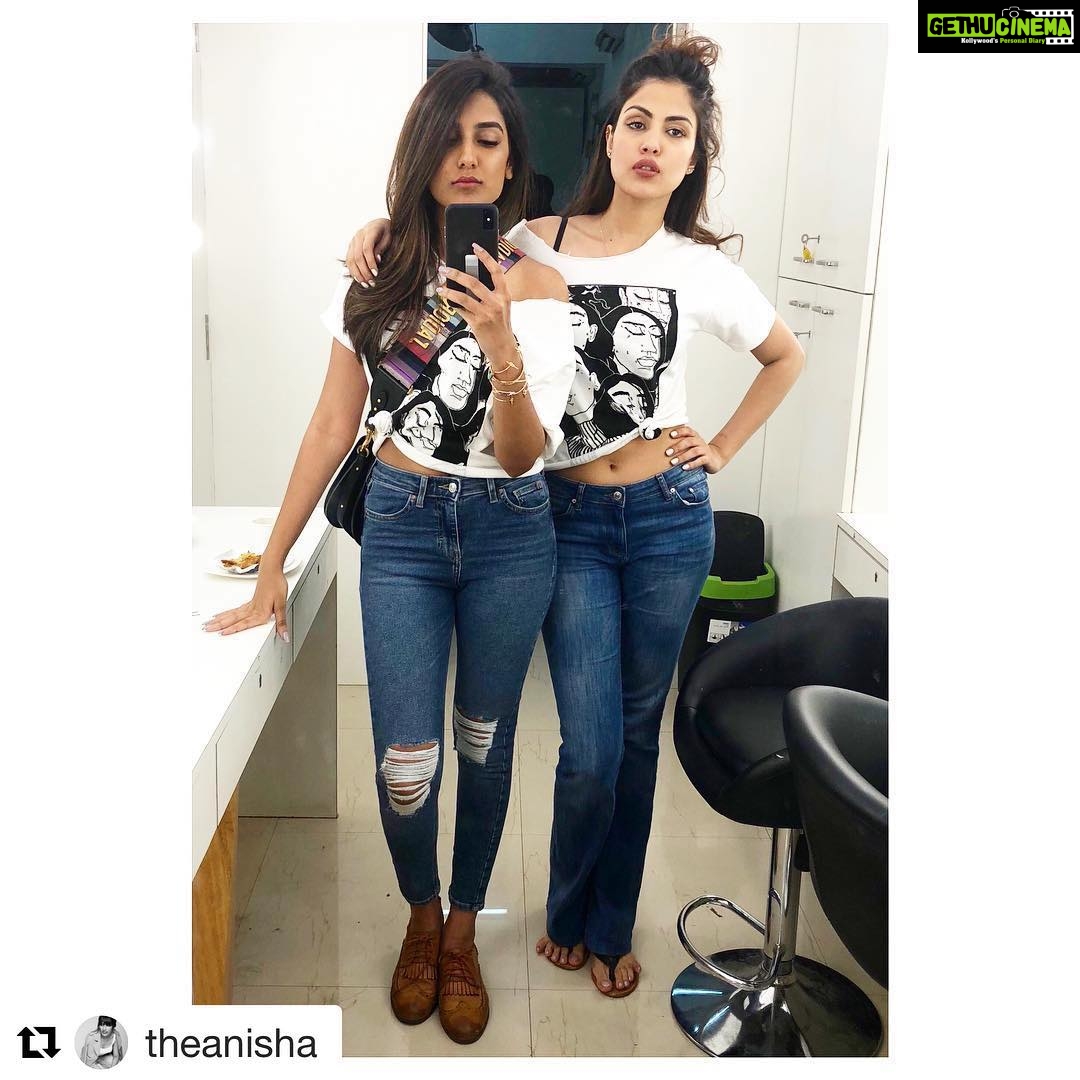 Rhea Chakraborty Instagram - It must be true love ❤️#Repost @theanisha with @get_repost ・・・ I’d take a bullet for you.. not in the head though but like in the leg or something ❤️❤️❤️ @rhea_chakraborty #bestiesbeforetesties