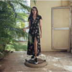 Rhea Chakraborty Instagram - I absolutely Love my new #SkecherStreet shoes! Photography- @awkwardbong And I am giving away shoes from @skechersindia to 3 lucky girls! Follow the Guidelines below to Win #Skecherstreet. Follow @skechersindia and like the above picture Post a picture of yourself in your best street look with Hashtag #SkecherStreet Tag me and @skechersindia on your post Make sure your profile is public Applicable for residents of India only Winners will be announced by @skechersindia on their page Good Luck! Start posting!