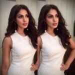 Rhea Chakraborty Instagram - #oppo Styled by - @sukritigrover Makeup - @makeupbylekha Hair - @seemakhan1988 💖💖💖