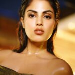 Rhea Chakraborty Instagram - You talking to me ? Hi guys @gauravsawn @shaanmu @amitthakur_hair @theanisha