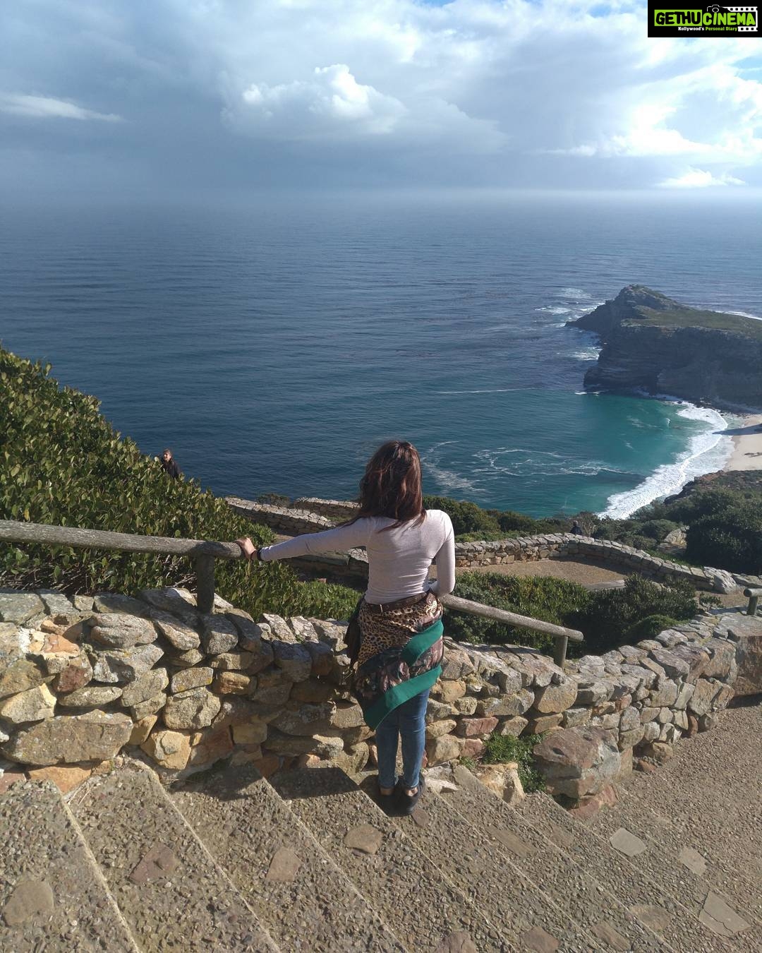 Rhea Chakraborty Instagram - Missing heaven #capetown #rheality
