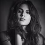 Rhea Chakraborty Instagram – Thankyou #rohanshreshtha #nomakeup #nohairstyling #raw