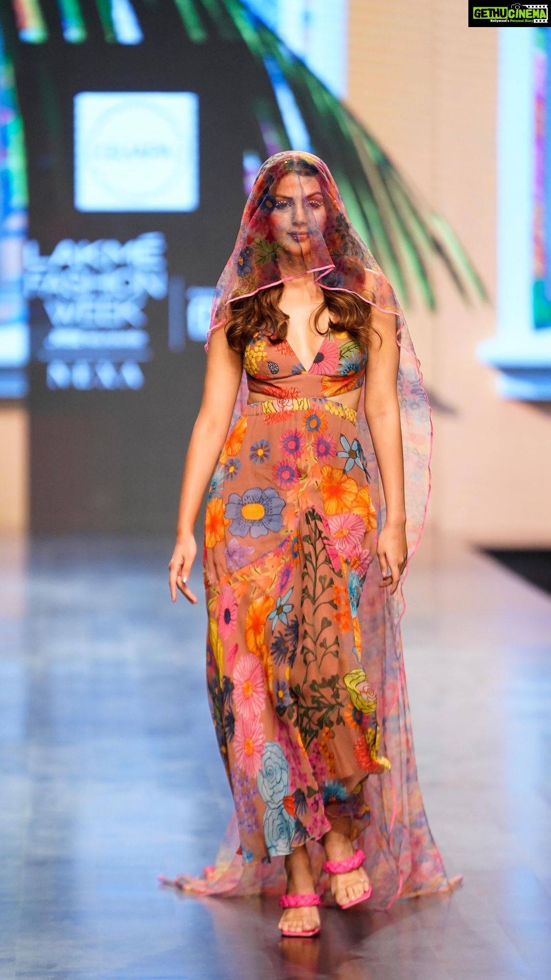 Rhea Chakraborty Instagram - The stunning Rhea closed the most amazing show for us at Lakme this year ❤ Look 20 is our Island Bride - She can have fun and look beautiful both at the same time - soft yet bold - away from the tradition but not quite - this super light 2 metre long hand beaded printed veil is the first of its kind and marks the start of #guapabride #islandbride GUAPA x LFW × FDCI #handmadewithlove Find this and more in our Island & Party Edit on www.guaparesortwear.com Link in bio! Step into all the action at the @guaparesortwear show at Lakmé Fashion Week in partnership with FDCI @lakmefashionwk @lakmeindia @r1seworldwide @nexaexperience @fdciofficial Edited by @hiba_zamindar #FDCIxLFW #FDCI #readyforacloseup #lakmefashionweek #fdci #fdcixlfw #lakmefashionweek #ootd #lookoftheday #islandstyle #islandlife #islandandpartyedit #islandgirl