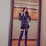 Rhea Chakraborty Instagram - THRIVING 🖤 #rhenew Styling : @theanisha Outfit : @diseno.in @ascend.rohank Makeup : @makeupbyrishabk Hair : @sunny_hairr 📸 : @creatiffilms