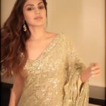 Rhea Chakraborty Instagram – Pt.2 
Don’t burst firecrackers, be a ✨🔥

#rhenew 

Styling : @theanisha 
Saree : @manishmalhotraworld 
Jewellery : @razwada.jewels 
Makeup : @aafreenmakeupandhair 
Hair : @shefali_hairstylist.81 
📸 : @prathameshbhosale09