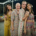 Rhea Chakraborty Instagram - Happy #shibaniday ♥️ May your jaw line get sharper, abs get stronger, clothes get cooler and heart get bigger . Nah, your heart can’t get any bigger. I love you chibie ♾ ! You are everything ♥️