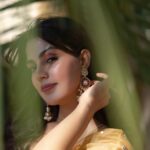 Rhea Chakraborty Instagram - Sometime or the other, somewhere somehow, She finally learnt how to live in the now. -RC ✨ #rhenew ✨ Styled by - @sanamratansi Outfit by - @leffetbysanjevmarwaaha Jewellery - @mayasanghavijewels Photography - @dieppj Makeup - @makeupbymausam