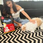 Rhea Chakraborty Instagram – Happiness is puppyness 😉

#rheality #rhenew 

@droolsindia