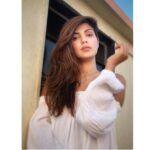 Rhea Chakraborty Instagram - Words are flowing out🌸 Like endless rain into a paper cup🌸 They slither while they pass🌸 They slip away across the universe🌸 Pools of sorrow, waves of joy🌸 Are drifting through my opened mind Possessing and caressing me..... 🌸 #jaigurudevaom 🌸 #acrosstheuniverse #beatles #rheality #music #musicforlife 🌸 📸 - @siddharth_pithani