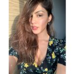 Rhea Chakraborty Instagram - Some kinda sunshine ☀️ #rheality