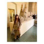 Rhea Chakraborty Instagram - At the #Louvre #Paris , Had the pleasure of meeting this beauty #sphinx and now my mind with all this qualities - curiosity being the top , races round and round like a galloping horse 🐎, looking for the answers of the questions the cat asked me 😯 #awestruck #rheality