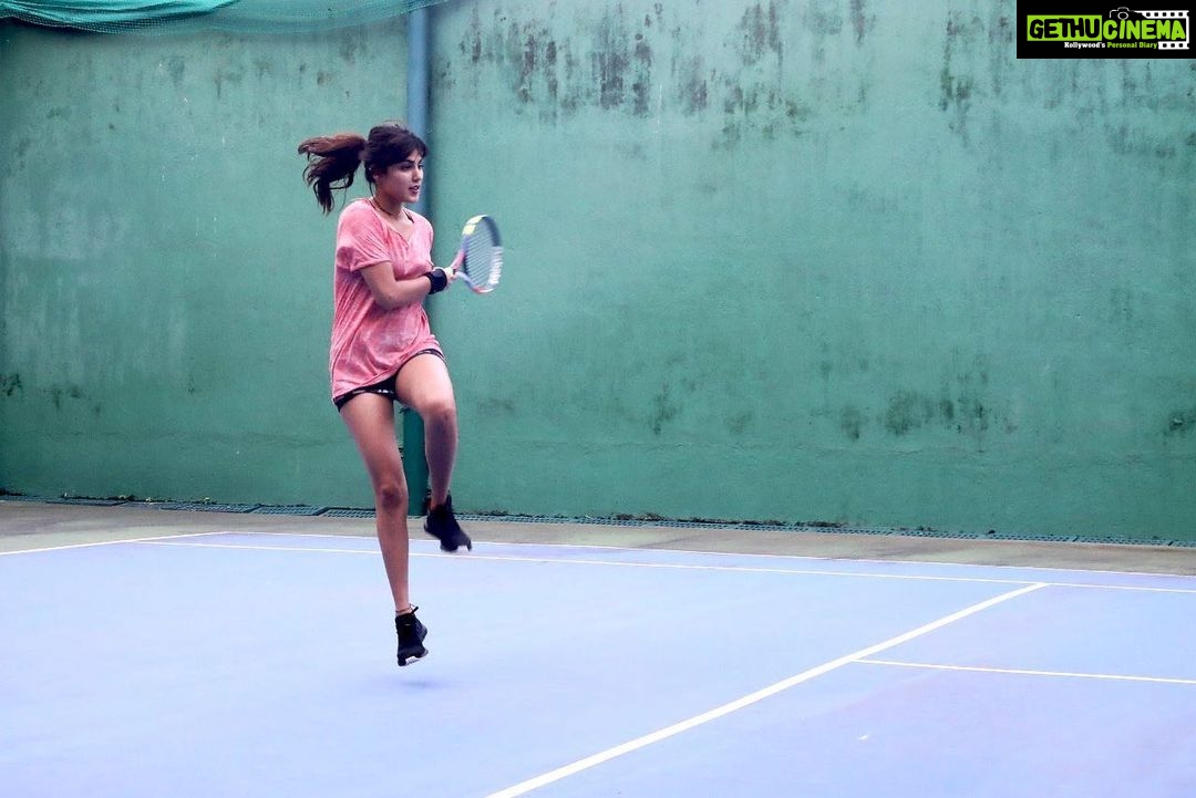 Rhea Chakraborty Instagram - Train like a beast , look like a beauty #rheality Ps- tennis is the toughest game, I’ve ever played 😵😵 📸 - @siddharth_pithani