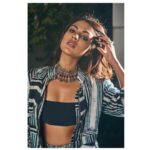 Rhea Chakraborty Instagram - 🦓 Outfit: @punitbalanaofficial Choker: @sangeetaboochra @minerali_store Rings: @azotiique Hair - @sanny__hair Makeup - @lifeofmimo_ Styled by @sanamratansi (assisted by @nikhitaniranjan ) 📸 - @yash_v_bhadauria